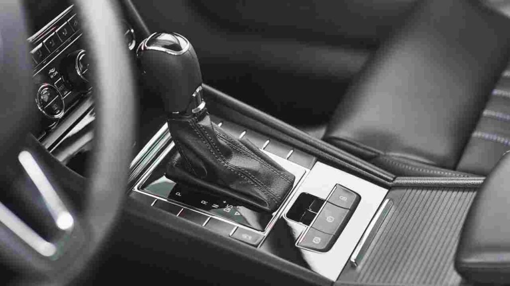 Cambio automatico o manuale? Cosa sapere prima di acquistare un usato